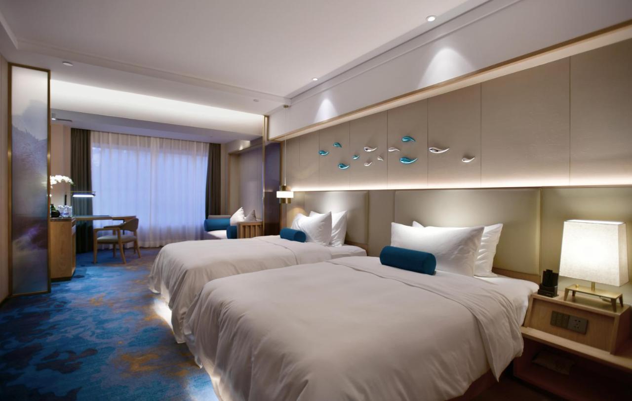 Royce Hotel Σενζέν Εξωτερικό φωτογραφία