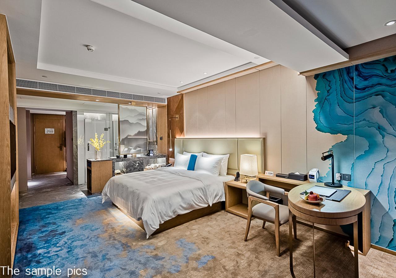 Royce Hotel Σενζέν Εξωτερικό φωτογραφία